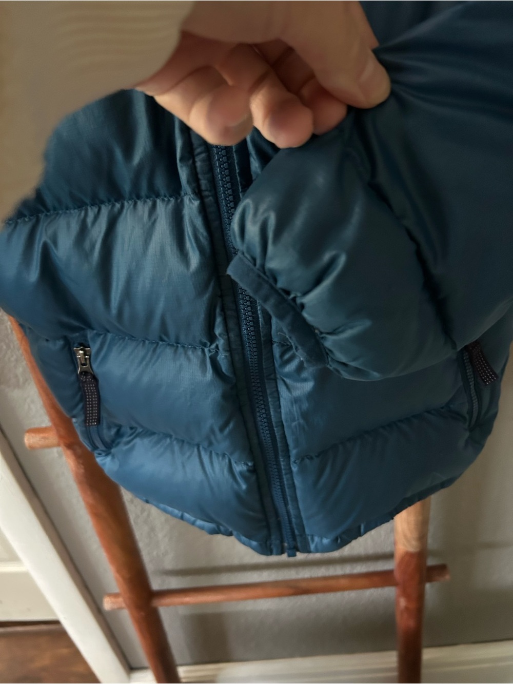 Patagonia Kids Teal-Blue Hooded Puffer Jacket - Picture 2 of 10